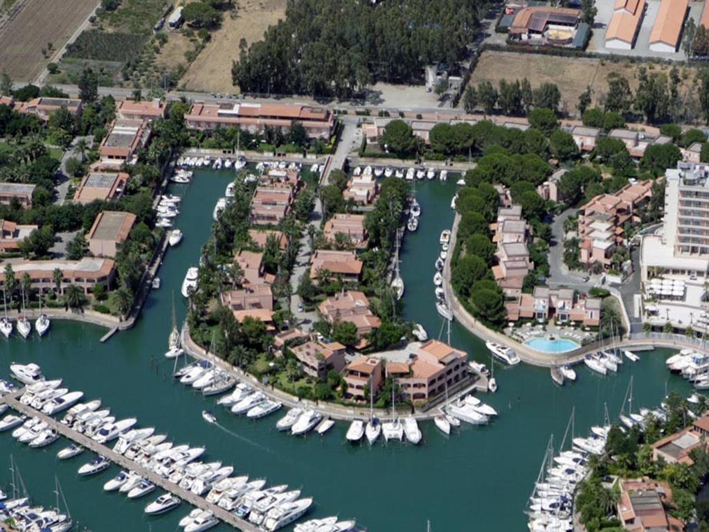 Aparthotel Baia Dei Delfini à Furnari Extérieur photo