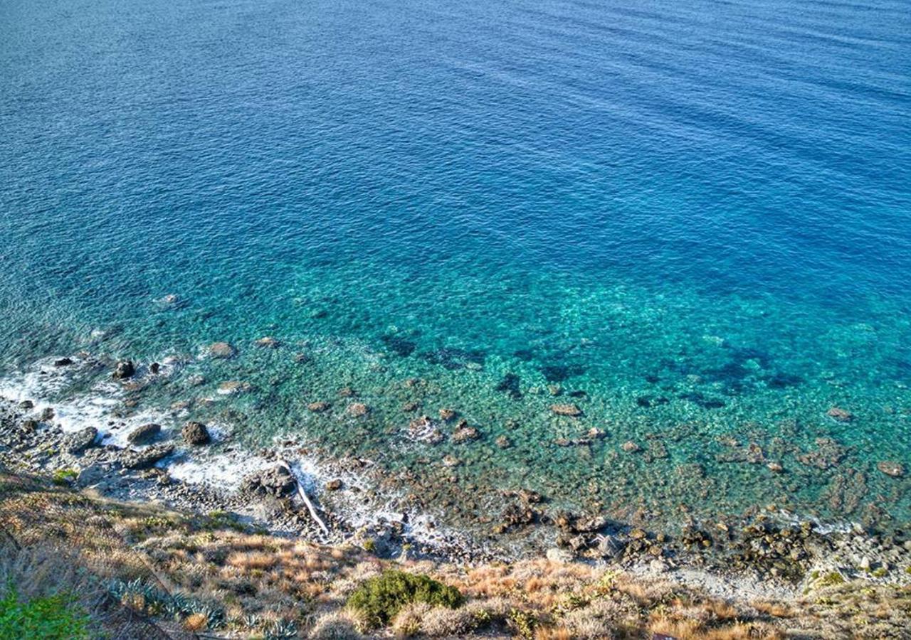Aparthotel Baia Dei Delfini à Furnari Extérieur photo